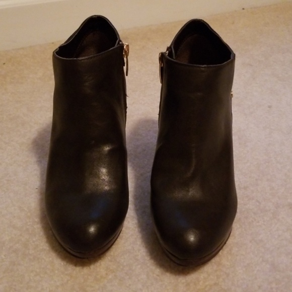 BOOTIES - Picture 4 of 5